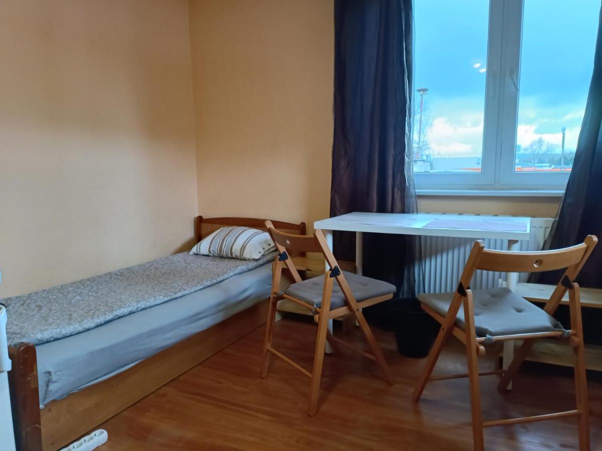 Hostel Sunrise Liwska Varsovie Extérieur photo
