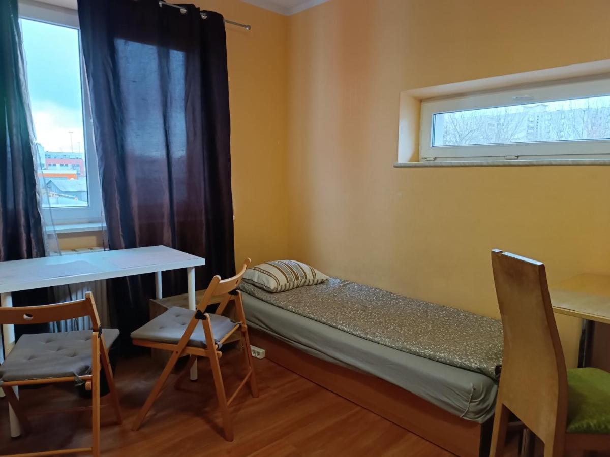 Hostel Sunrise Liwska Varsovie Extérieur photo