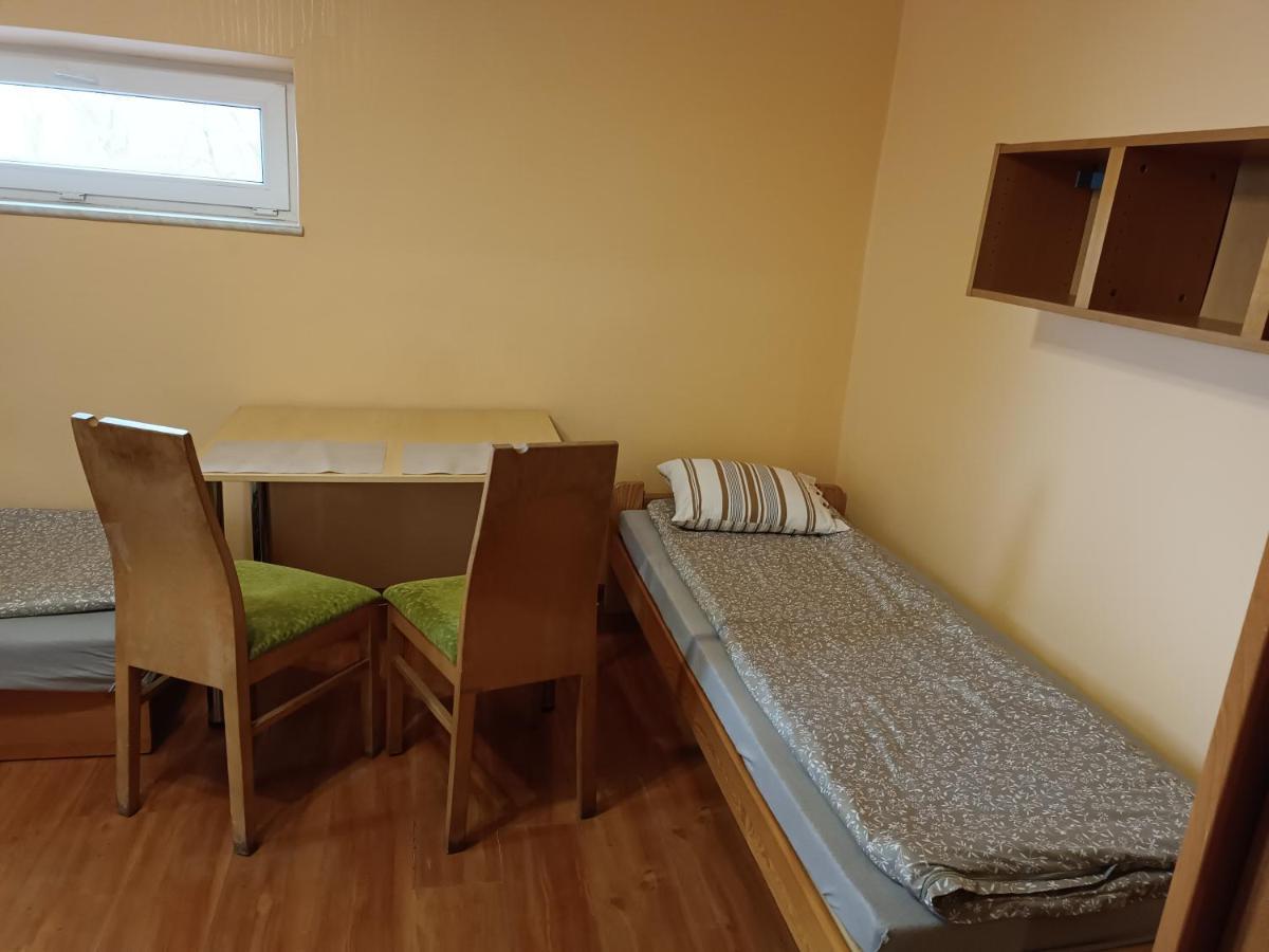 Hostel Sunrise Liwska Varsovie Extérieur photo